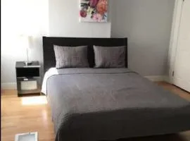 Renovated 2BR Near BU, BC & Green Line, Ideal for Long Stays