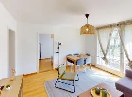 Functional Stay with Balcony