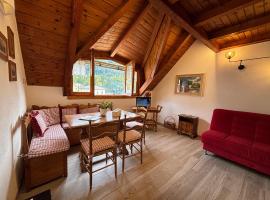 Casa Rosita by Holiday World, hotel i Santo Stefano dʼAveto