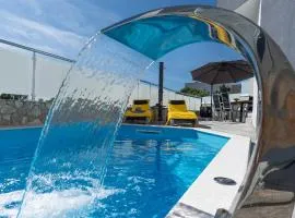 Villa Luka with heated private pool