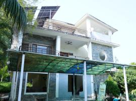 Badrika Farm's, hotel em Rewa