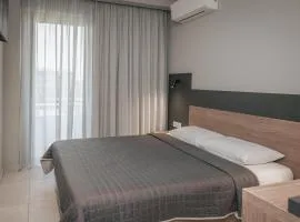 Elizabeth Queen Luxury Rooms