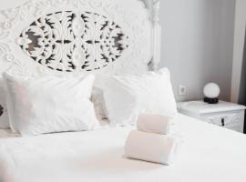 Anoitecer Itinerante AL - Vintage Bedrooms، فندق في بونتي دي ليما