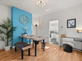 Spacious 4-Bed Home with Parking & Garden - Sleeps 9, Ideal for Families & Work Stays