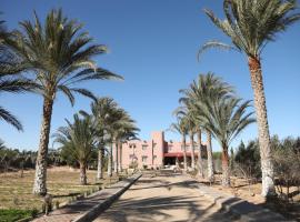 Dar Elferdaous, Hotel in Al Medou