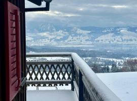 Panorama-Chalet Unterbach, hotel di Hinwil