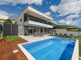 Villa La Vie - Podstrana