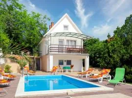 Holiday Home Annemarie by Interhome