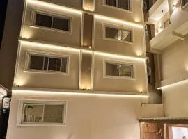 Hotel & Merak pyramids