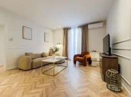 Four Petals Barcelona Boutique Apartments