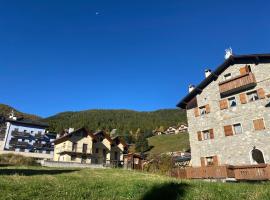 Oga Home Suite relax vista stelvio: Oga'da bir otel