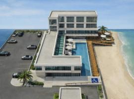 Zamaria Beach Resort & Hotel, hotel di Sampong