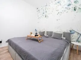 Łódź Legionów Apartment M2 - Parking, Top Location - by Rentujemy