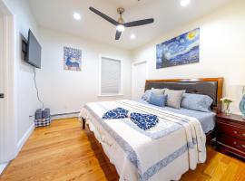 16 -3 Spacious 4BR Worcester Home near Parks, hôtel à Worcester