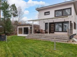 Holiday Home Tyrsky by Interhome, hotel en Vaskiranta