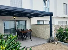 Roris House