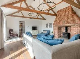 4 Bed in Alderford oc-w30842