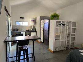 AlojaMenta, מלון בנונו