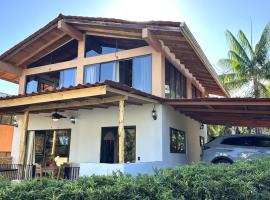 Montezuma Hills - Twin Houses in private compound - 4' to Downtown, hotel em Montezuma