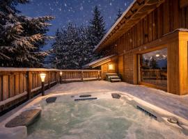 Chalet moderne 5* à Courchevel La Tania - 12 pers, jacuzzi, sauna, skis aux pieds, cheminée, cinéma - FR-1-575-154, hotel a Courchevel
