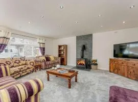 4 Bed in Caernarfon oc-86423