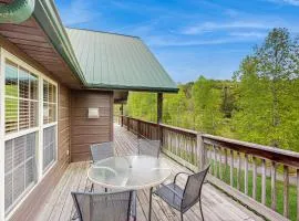 Stunning Cabin Sleep 12 Hot Tub Grill Shared Pool