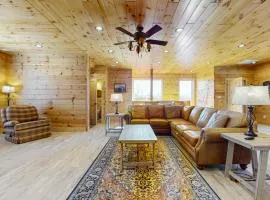 Cozy Home W Lake Views Sleeps 4 Games Free Ticket