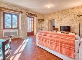 Sorges में, होटल Spacieuse maison de vacances