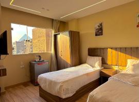 Pyramidsfort & free pickup shuttle, hotel en Giza