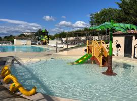 Ludocamping، فندق في Lussas