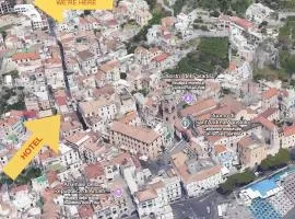 Aparthotel "Riad Amalfitano" in the historical center 5 minutes away, at 350 mt, from the main square
