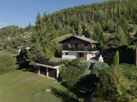 Chalet Chalet Chante Neige by Interhome