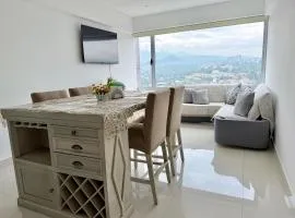 Romulo OFarril 2parking-2BR-2BA