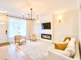 Modern 3BR Loft, Terrace & New Remodel, Sleeps 6