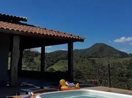 Chácara com piscina e área gourmet até 10 pessoas