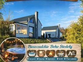 Bieszczadzkie BOHO stodoły z jacuzzi i sauna na wyłączność