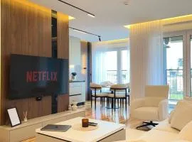 Modern Cozy Apartment Next to Royal Mall