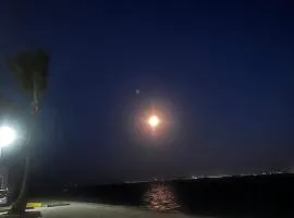 VILLAGE FRENTE MAR EM MAR GRANDE 1 andar COM ELEVADOR