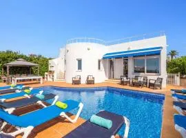 Villa La Joya by Villa Plus
