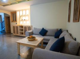 Surf House Desert Point: Agadir şehrinde bir otel