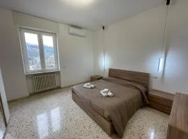 -15min Cascate Marmore- Ampio Appartamento, Park gratuito