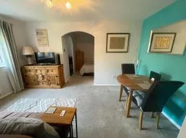 Beautiful Peaceful Studio Flat