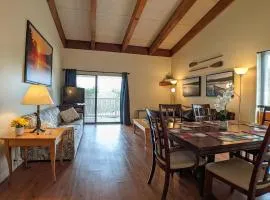 Spacious 2 bd 2 bth Condo at Cedar Lodge Laconia