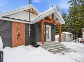 232 on the Lake Ski, Golf, Snowmobile, khách sạn ở Adstock