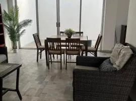 Casa moderna cerca de la Playa 10 huespedes de trabajo o vacacionar