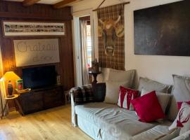 Cozy apartment in the heart of the Alps, Hotel in Chateau-d'Oex
