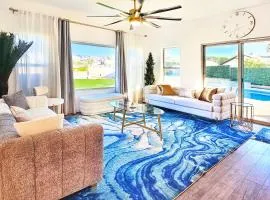 Luxe Desert Oasis, Pool, Hidden Speakeasy Room!