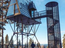 PAN Treetop Cabins, hotel em Åsnes
