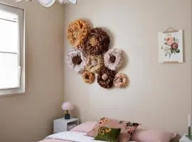 Chambre privée cosy avec espace bureau