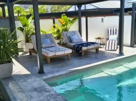 Ellie's Grand Escape - Sleeps 10 Pool Spa Amazing!